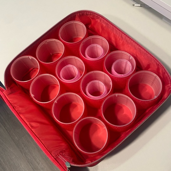 Curlers - Picture 1 of 2